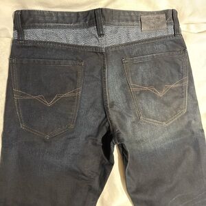 New Men’s Guess Desmond Relaxed Straight Dark Rigid Denim Jeans 31